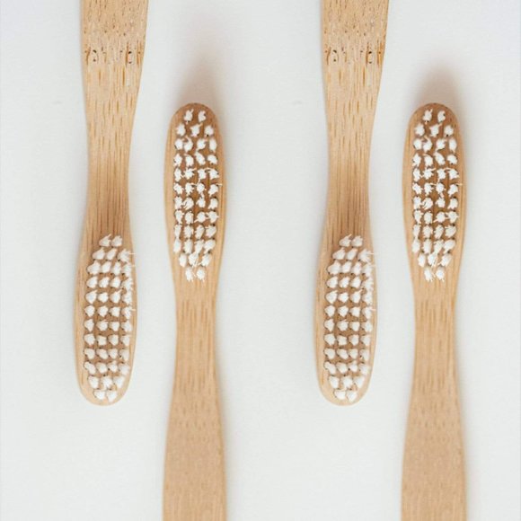 Organic Bamboo Toothbrush, 100% Compostable - Picture 3 of 3